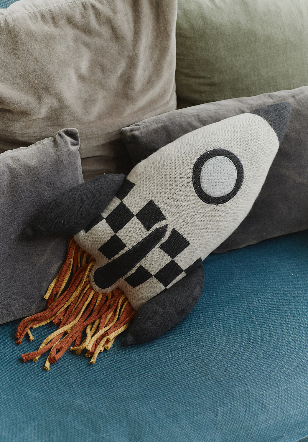 картинка Подушка Ракета 22х41