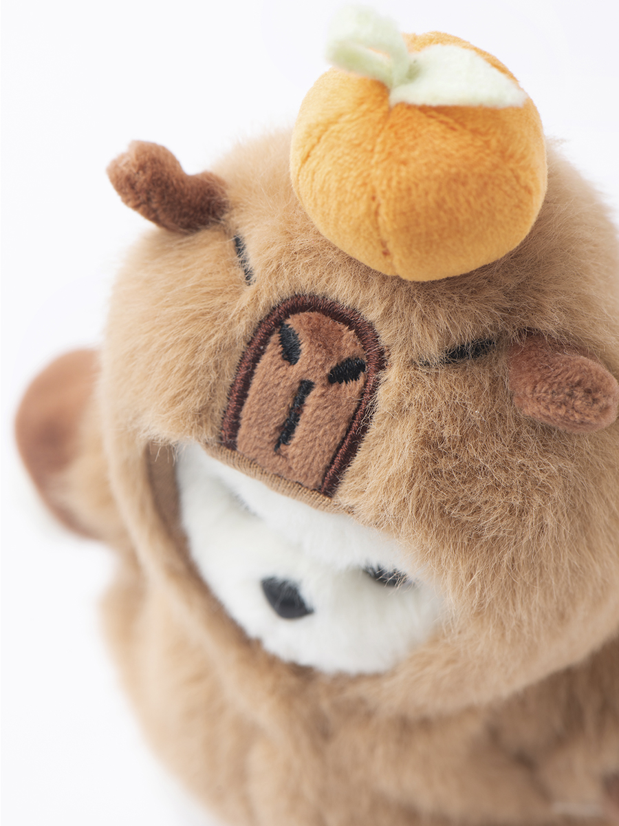 картинка Lina Медведь белый в костюмчике Капибар брелок  XS (±15 см)  